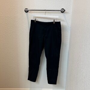 Lululemon Athletica Dark Green Cropped Pants